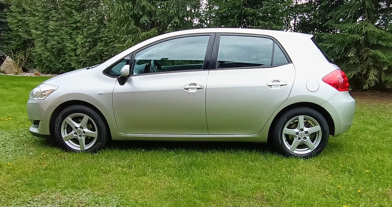 Toyota Auris cena 18000 przebieg: 301000, rok produkcji 2007 z Płock małe 232